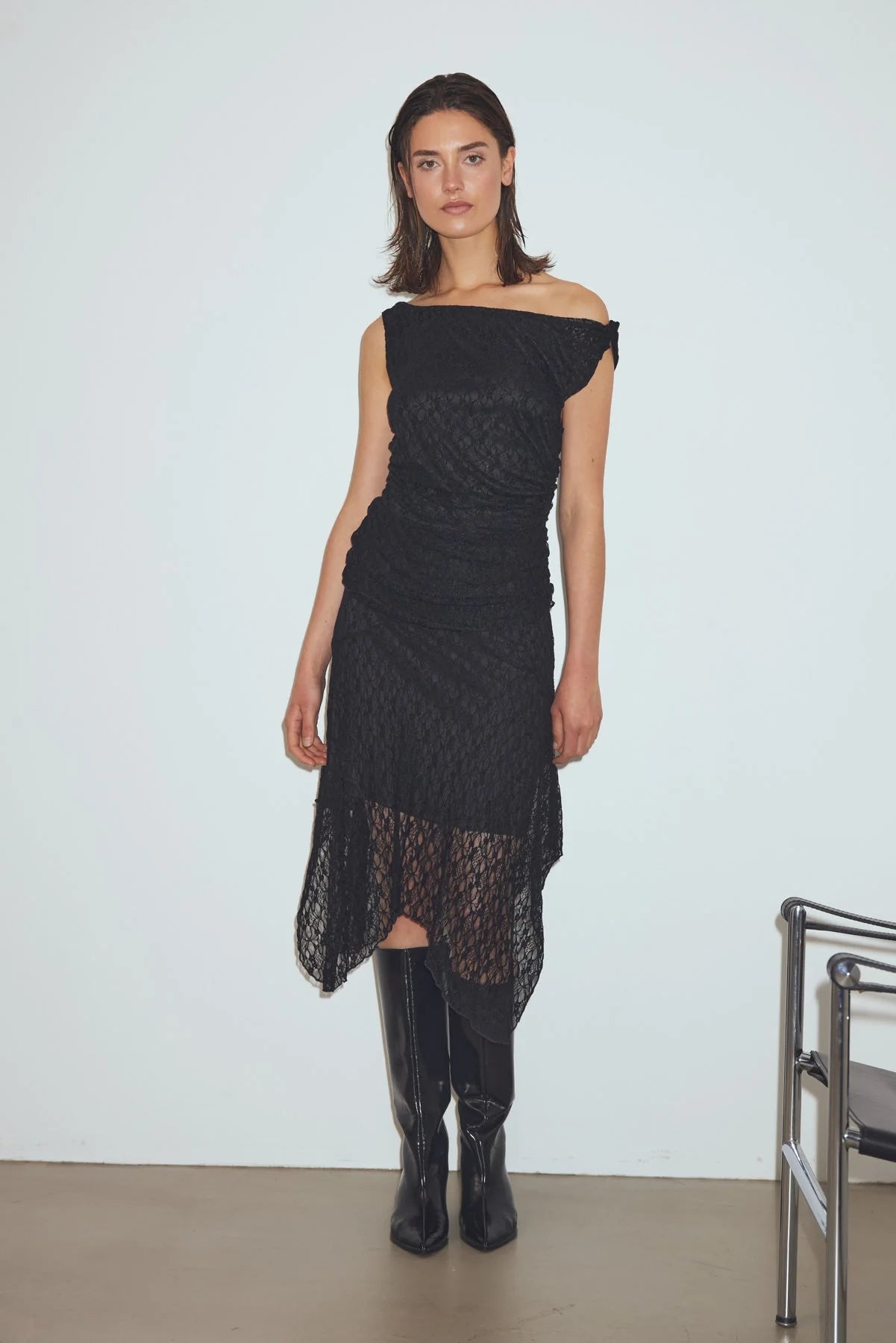 Linzey One-Shoulder Lace Dress