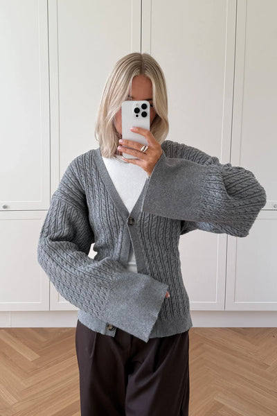Cable-Knit Fitted Cardigan