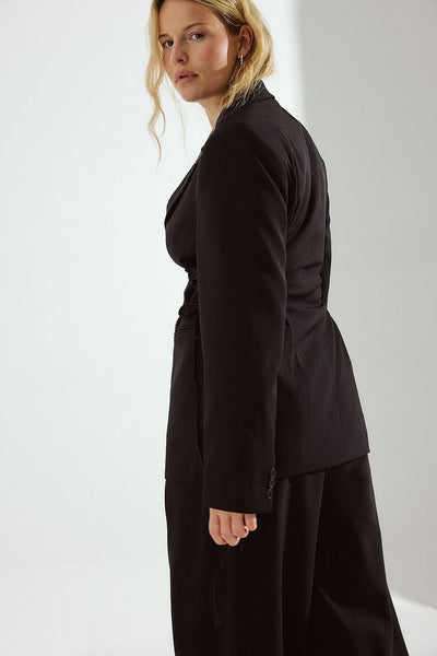 Fitted Lacing Blazer