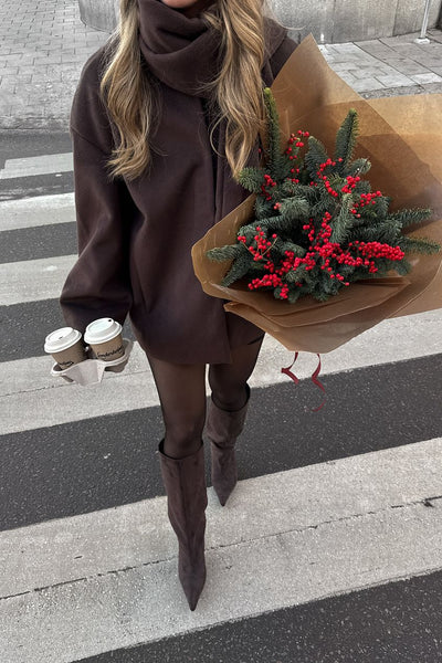 Short Scarf Detailed Coat