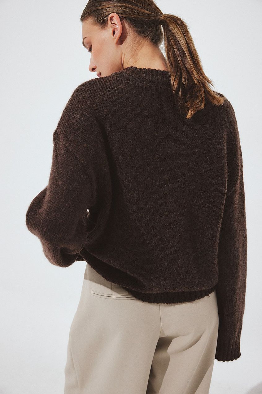 Round Neck Wool Blend Knitted Sweater
