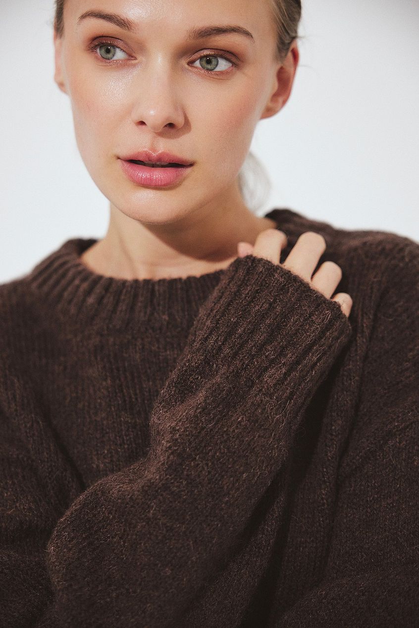 Round Neck Wool Blend Knitted Sweater