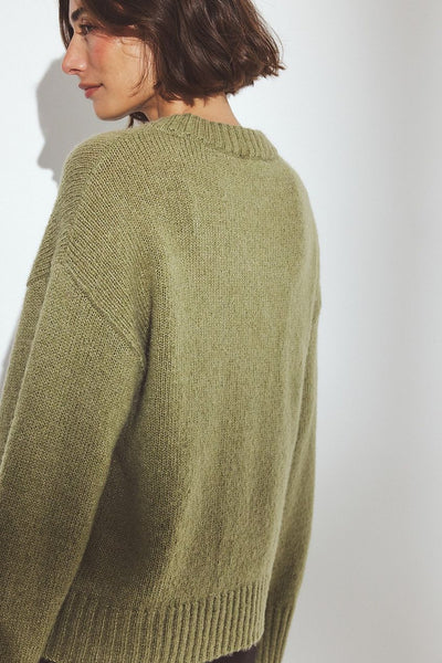 Round Neck Wool Blend Knitted Sweater