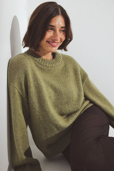 Round Neck Wool Blend Knitted Sweater