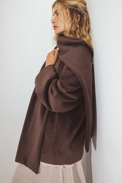 Short Scarf Detailed Coat