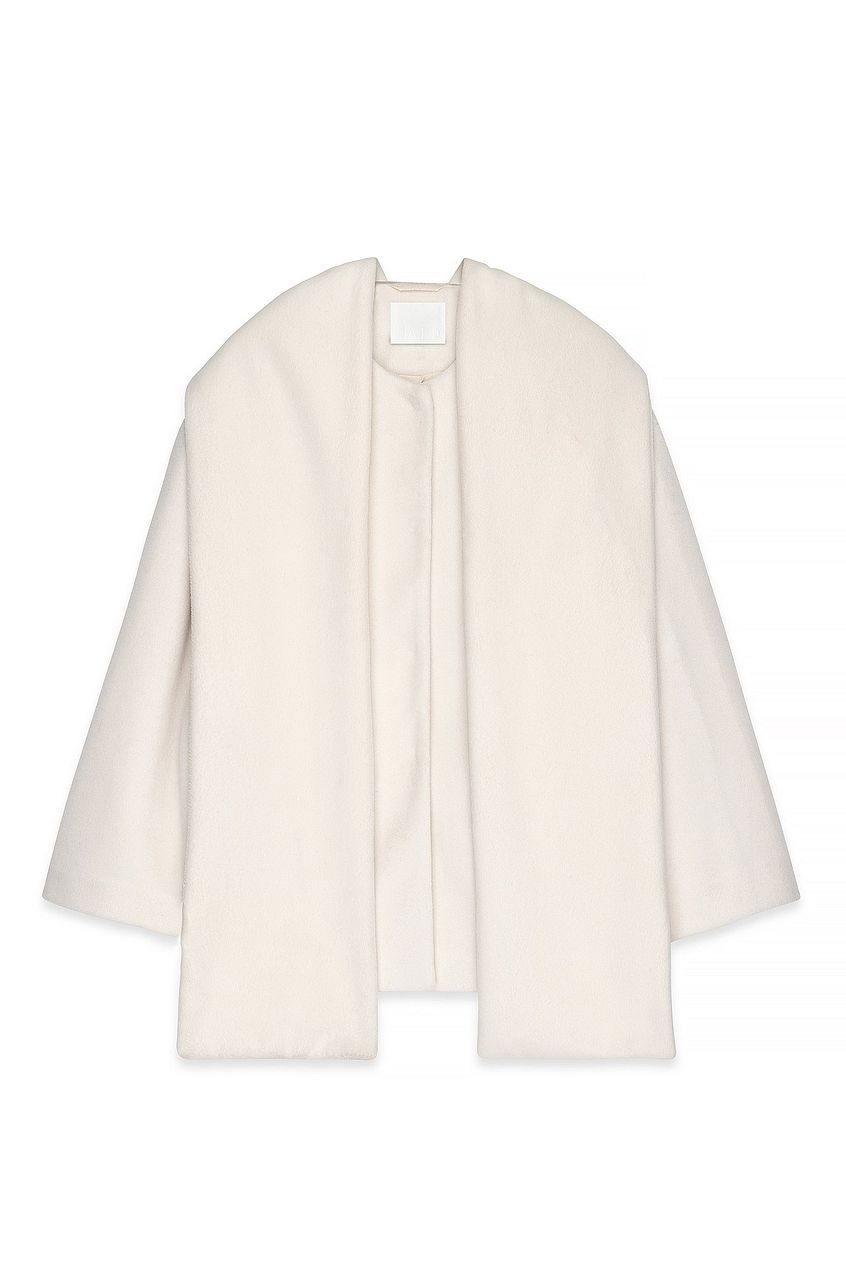 Short Scarf Detailed Coat