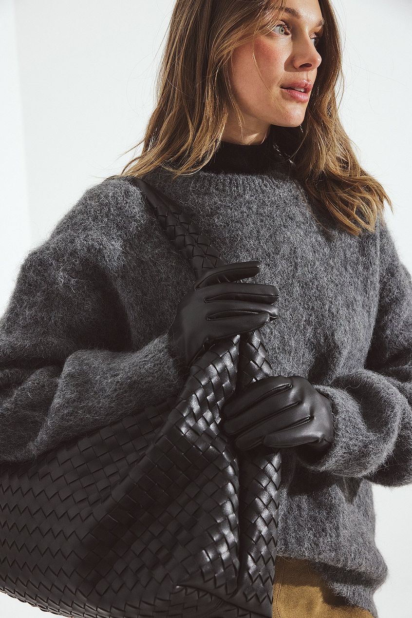 Woven Rounded Tote Bag